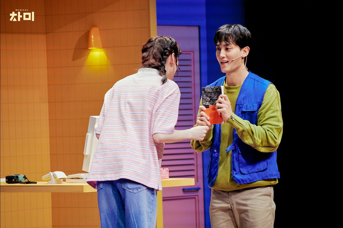 Musical_ChaMe's tweet photo. [#뮤지컬 #차미] 🧩

📸 공연사진 피드 3 💖

❝ 팔리길 기다리지만 주인없는 기성품, 
이들이 바로 레디메이드 인생이 아니겠는가❞

-

𝐌𝐔𝐒𝐈𝐂𝐀𝐋 𝐂𝐇𝐀𝐌𝐄 😍📱
𝟮𝟬𝟮𝟱.𝟱.𝟮𝟵 - 𝟴.𝟮𝟰 https://t.co/o523WTFELX