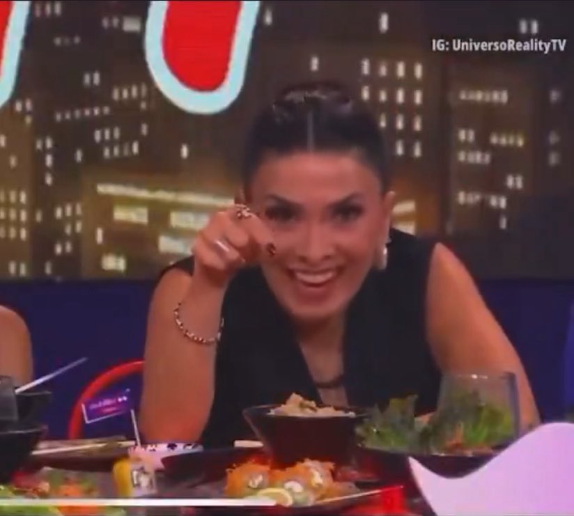 mayers44's tweet photo. Este Domingo necesito otro carrusel de eliminación con Mar y Dalila . Y ver como Mar elimina a esta q se cree muy frontal y correcta pero es una 💩pasiva agresiva llena de rencor y envidia.      #LaCasaDeLosFamososMx #LCDLFMX3 #LCDLFMX https://t.co/1brFycARYu