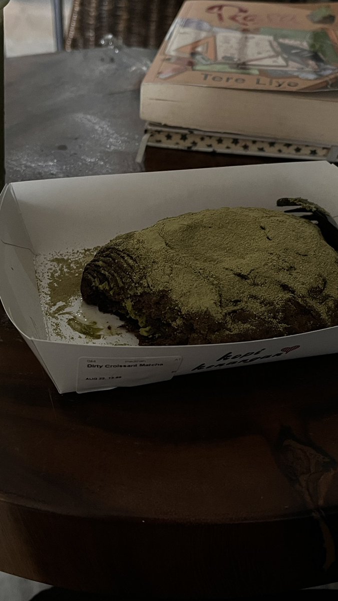 bloomread tweet media