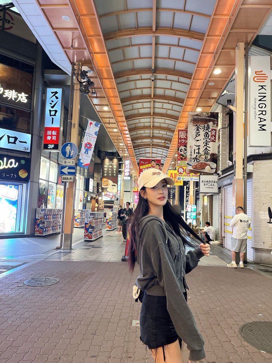 S2SEOI's tweet photo. 250822 인스타그램

私を好きになって☆.。.:*・

#하이키 #H1KEY #서이 #SEOI https://t.co/yD6L4KVpxH