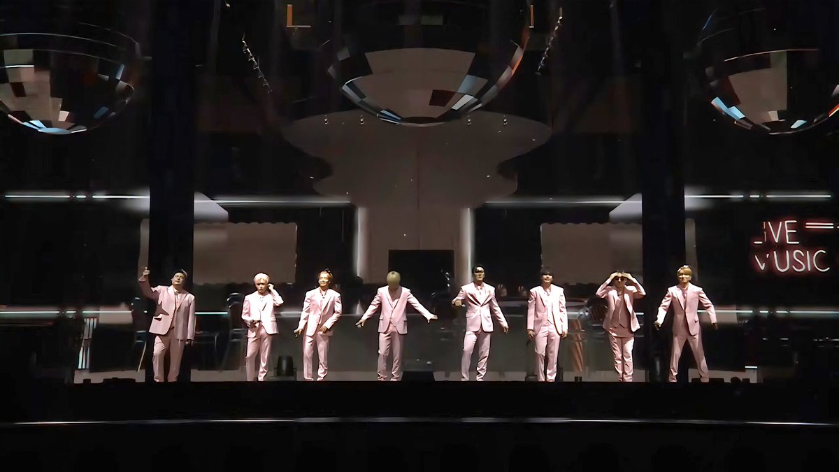 cowcoffee's tweet image. #SUPERJUNIOR #SUPERSHOW #SUPERWEEK #SUPERSHOW9_ENCORE #SS9ENCORE #SUPERWEEK_SS9ENCORE