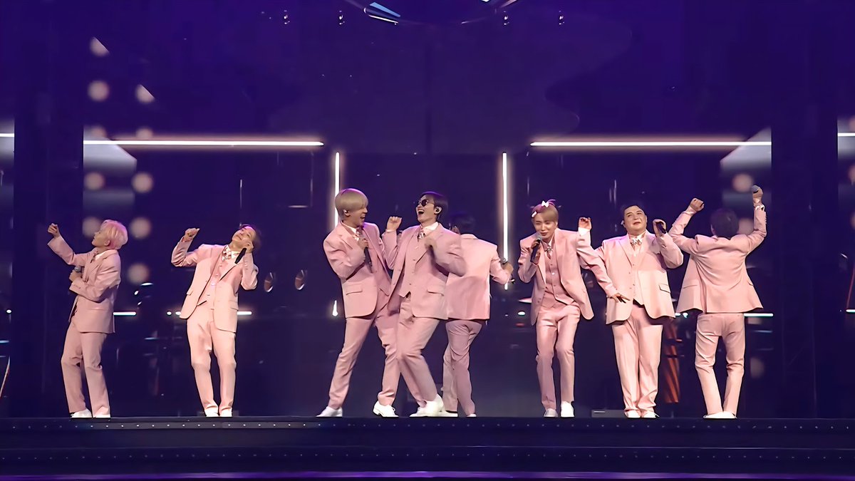 cowcoffee's tweet image. #SUPERJUNIOR #SUPERSHOW #SUPERWEEK #SUPERSHOW9_ENCORE #SS9ENCORE #SUPERWEEK_SS9ENCORE