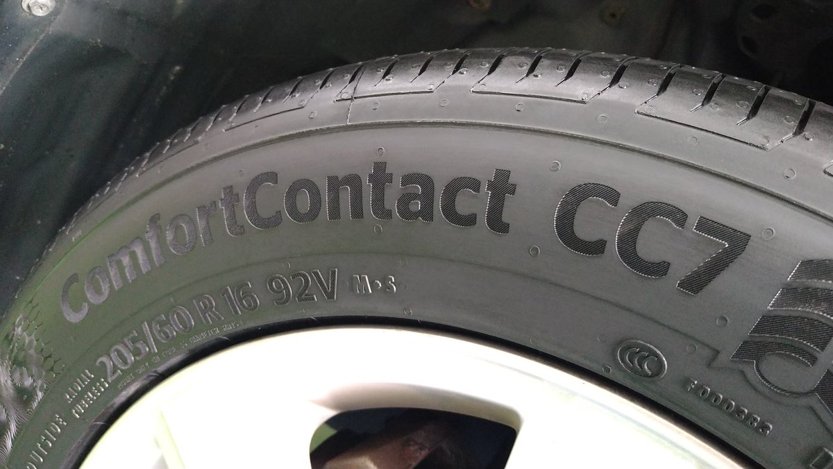 TG_MACHIDAHILLS's tweet photo. 今回はタイヤご購入にあたり
当店を選んで頂き有難う御座います🙇♂️
#Continental #ComfortContact #CC7
205/60R16 92V を装着させて頂きました✨
🚗空気圧点検お待ちしております🚗
#トヨタ
#ノア
#コンチネンタル
#タイヤガーデン
#町田ヒルズ https://t.co/yDYXzlzlTA