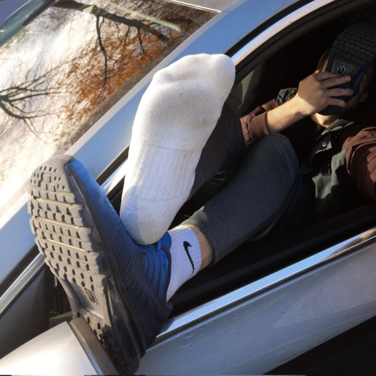 SneaxSoxAndCox tweet media