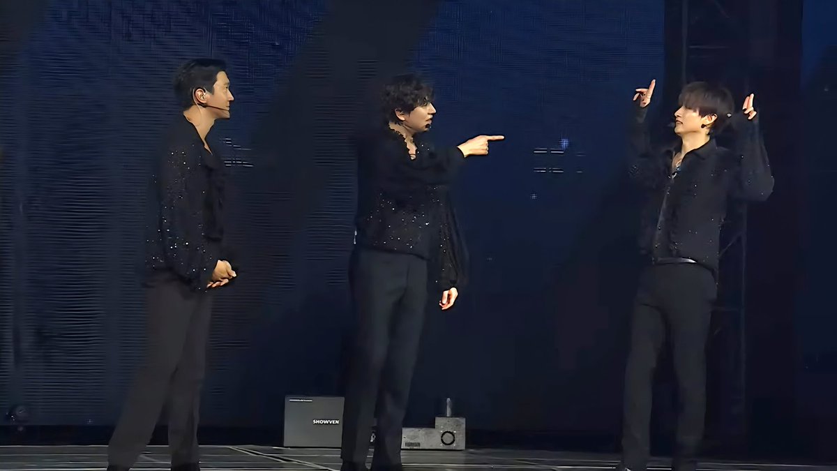 cowcoffee's tweet image. #SUPERJUNIOR #SUPERSHOW #SUPERWEEK #SUPERSHOW9_ENCORE #SS9ENCORE #SUPERWEEK_SS9ENCORE