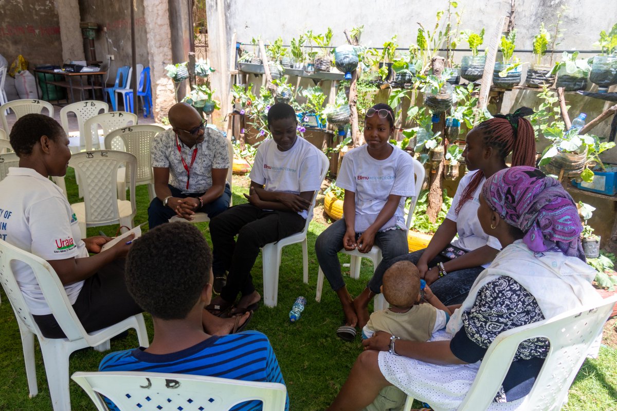 elimu_projects's tweet image. We held a mentorship session with our sponsored students under the #StayInSchool Project at Elimu 
We also prayed with our candidates & celebrated those performed well in their previous exams. #lifelonglearning