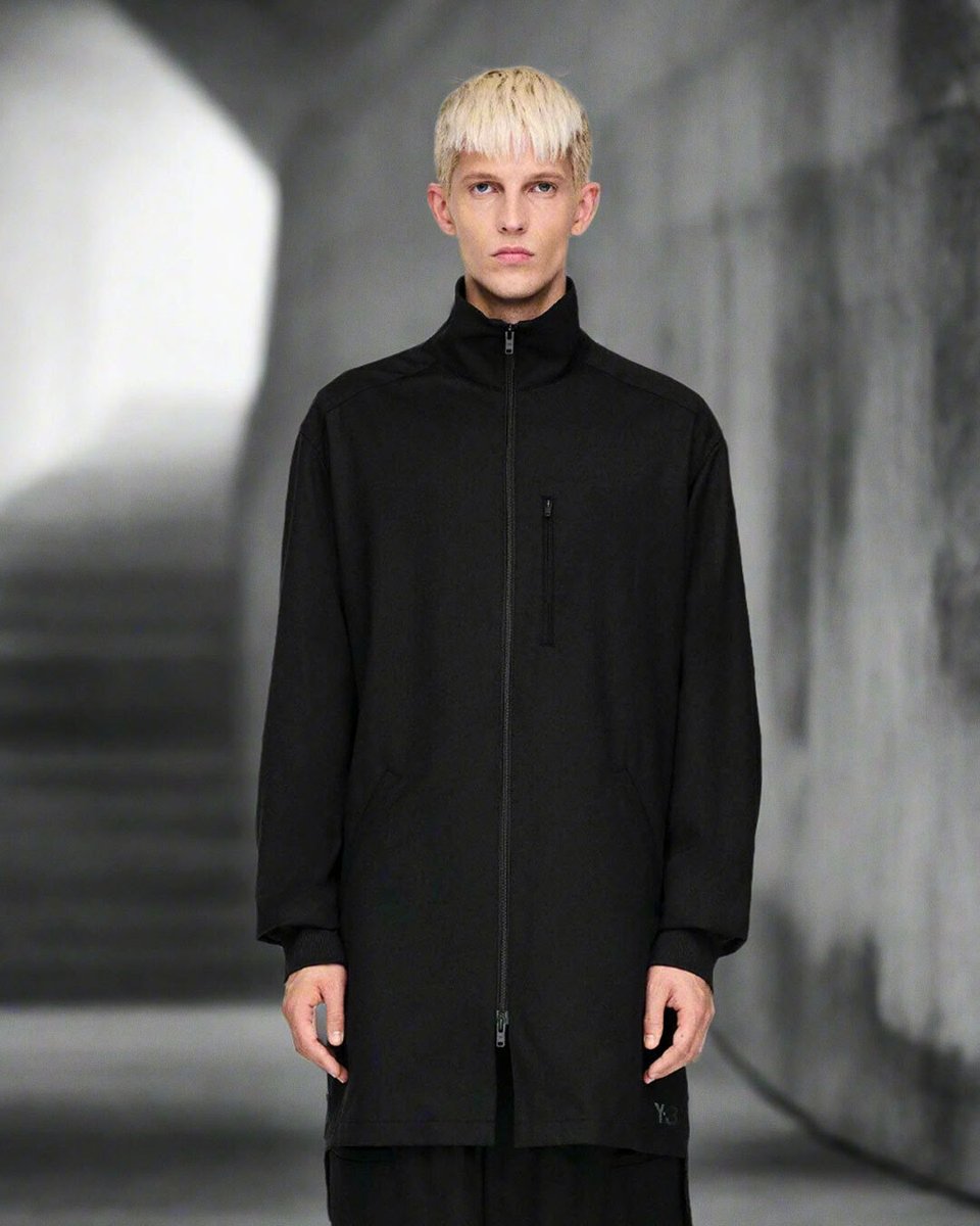 Y-3

Form Reimagined - Y-3’s AW25 Vision Continues at ZOO.

Shop Now: ow.ly/Ebkf50WILti