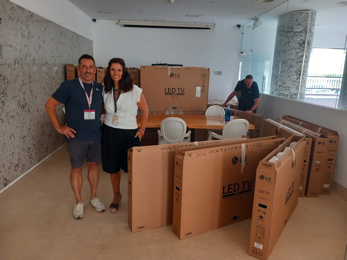 Cruz Roja en Málaga tweet media