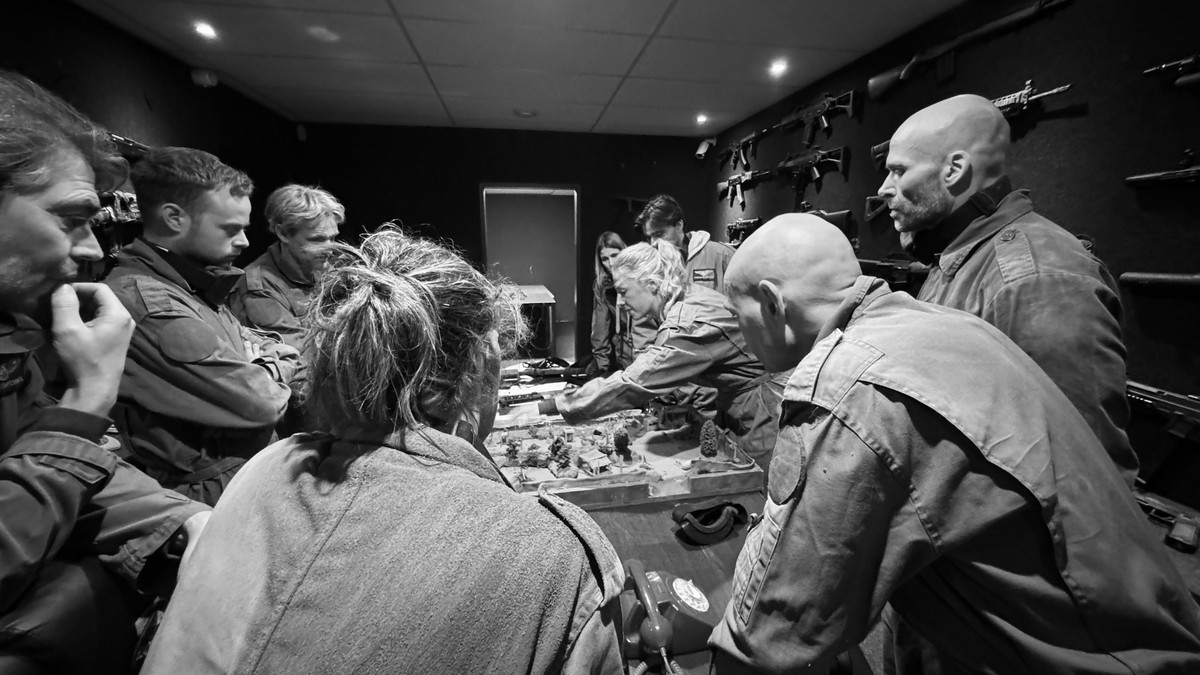 nassau420's tweet photo. 💪 Zie jij je team groeien onder druk? Vorige week trainden we een team in een simulatie: scherpere communicatie! 

🚨 Nassau420 boost MKB en multinationals. 

👉https://t.co/pMvyyvfGE3 

#Teamtraining #Drukbestendigheid #SpecialForces https://t.co/4ch0q7DYH1