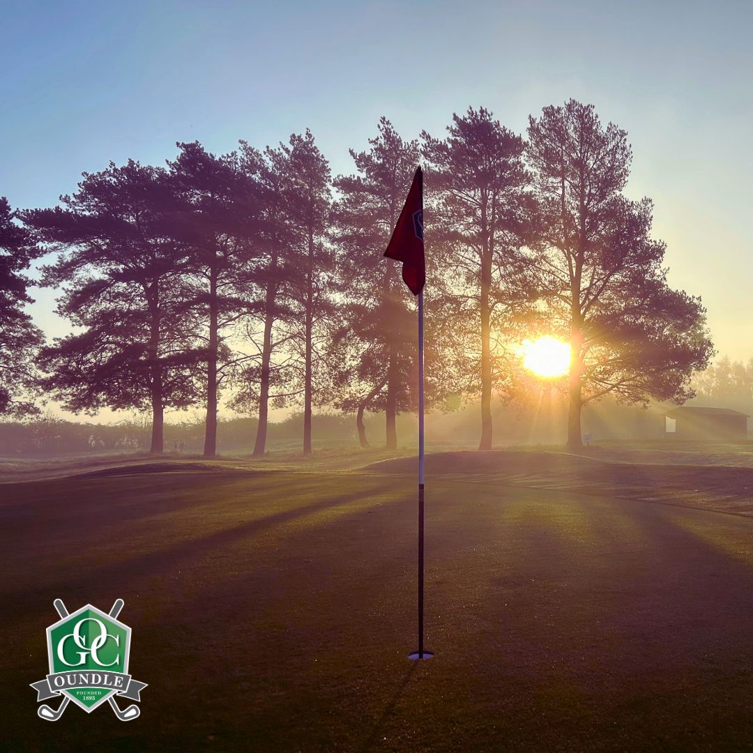 OundleGolfClub's tweet image. Early bird tee times and sunsets from the patio—just perks of being a member.  #SunsetGolf #GolfView #GolfUK #ClubLife
