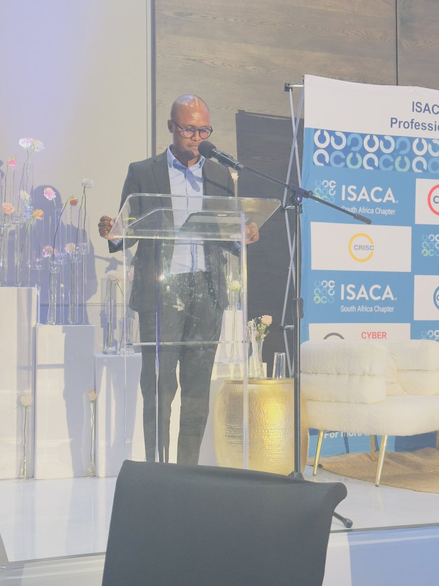 Tingie_Matodzi's tweet photo. #Day2
#Speaker 2
#PublicSectorKeynoteSpeaker

Solly Malatsi - Minister of Communication Topic: Embracing innovation through digital technologies https://t.co/fcLQIEsxME