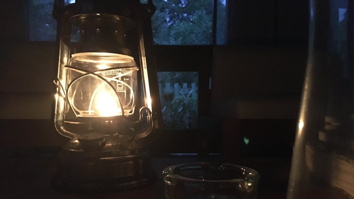 Time-tested technology for the win when power goes...

#laltain #oillantern #oldisgold #appropriatetechnology #monsoon #karachimonsoon #poweroutage