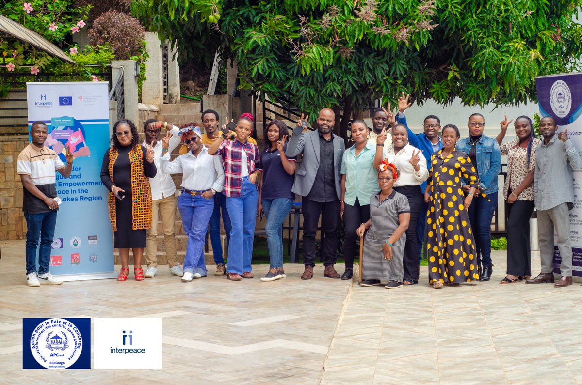 APC_Asbl's tweet photo. #Bukavu : après 4 jours d’échanges, la formation sur la lutte contre la #Désinformation sur les réseaux sociaux &amp; la #Polarisation pour les #PeaceFellows  s’est clôturée ce 21/08.
👉 Organisée par @APC_Asbl avec l’appui d’ @Interpeace_Org  &amp; la @SwissDevCoop 
#Paix https://t.co/MnkPrssq0w