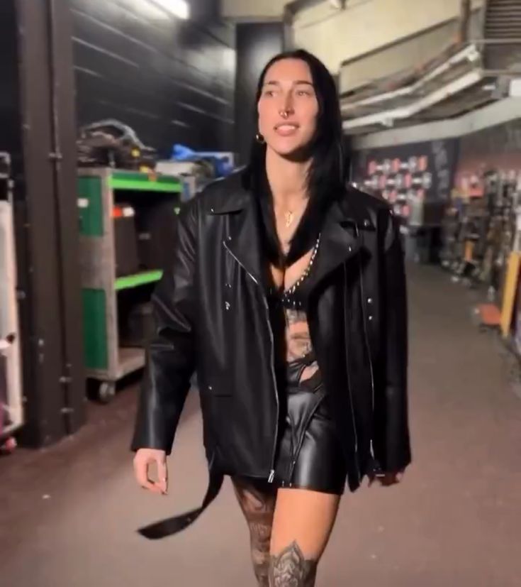 Where's the good dick at around these parts? ✨