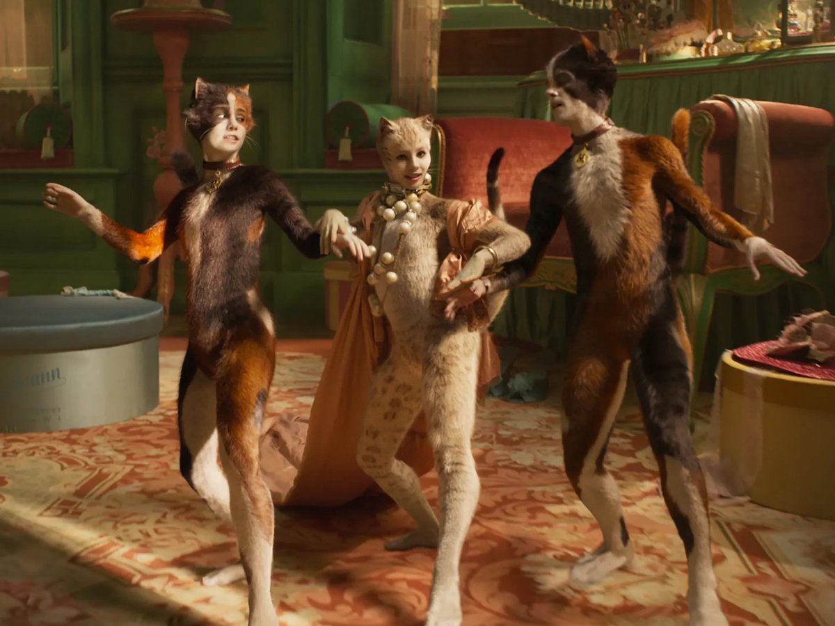 AnoiCosmo's tweet photo. Four movies I hate with a passion 

Avatar 
Moulin Rouge 
Mary Poppins 
Cats https://t.co/LvB3sxNDTR