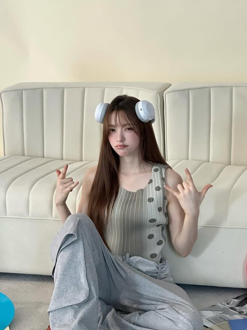 SeoulVibeHub's tweet photo. Chanelle of FIFTY FIFTY   #FIFTYFIFTY_KWDA2025 #FIFTYFIFTY #CHANELLE https://t.co/FLhohsl3PM