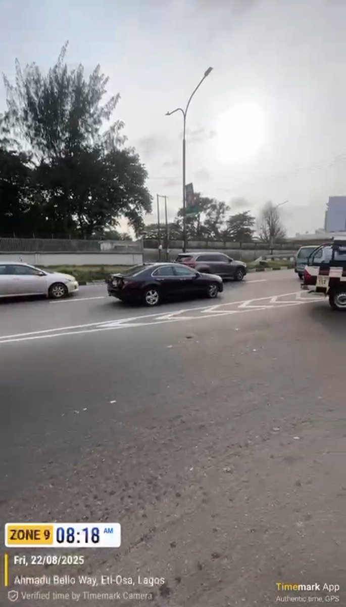 followlastma's tweet image. [8:23AM] 
#RecoveryUpdate
#Diversion

Evacuation of the fallen bucket/truck at Bonny camp commences soon.
To ease the gridlock and for easy recovery, Motorists moving inward Bonny camp roundabout from MC Ewen has been diverted from the foot of the bridge to continue their journey