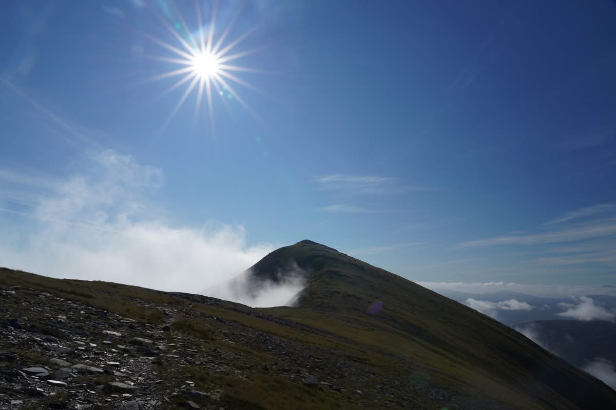 frank_hennessy's tweet photo. 16/08/25 South Glen Shiel Ridge. #inversion #clouds #Munros #Scotland #Mountains #hillwalking #outdoors #munrobagging https://t.co/xI46I0YCQo