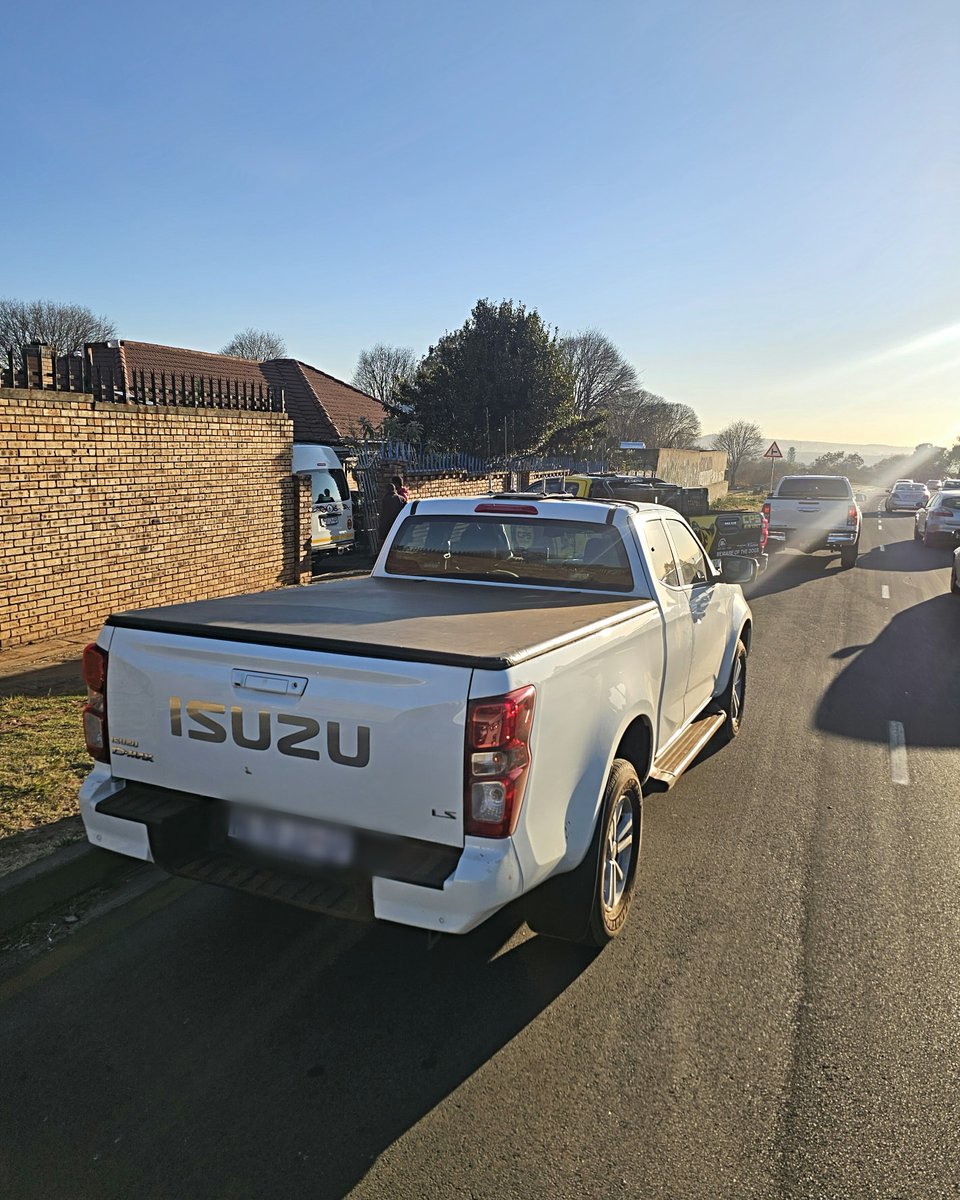 _ArriveAlive's tweet photo. Vehicle stolen from Johannesburg CBD recovered
https://t.co/CchozRa7uX
#ArriveAlive #VehicleCrime #CPSSecurity https://t.co/37UssuOtGh