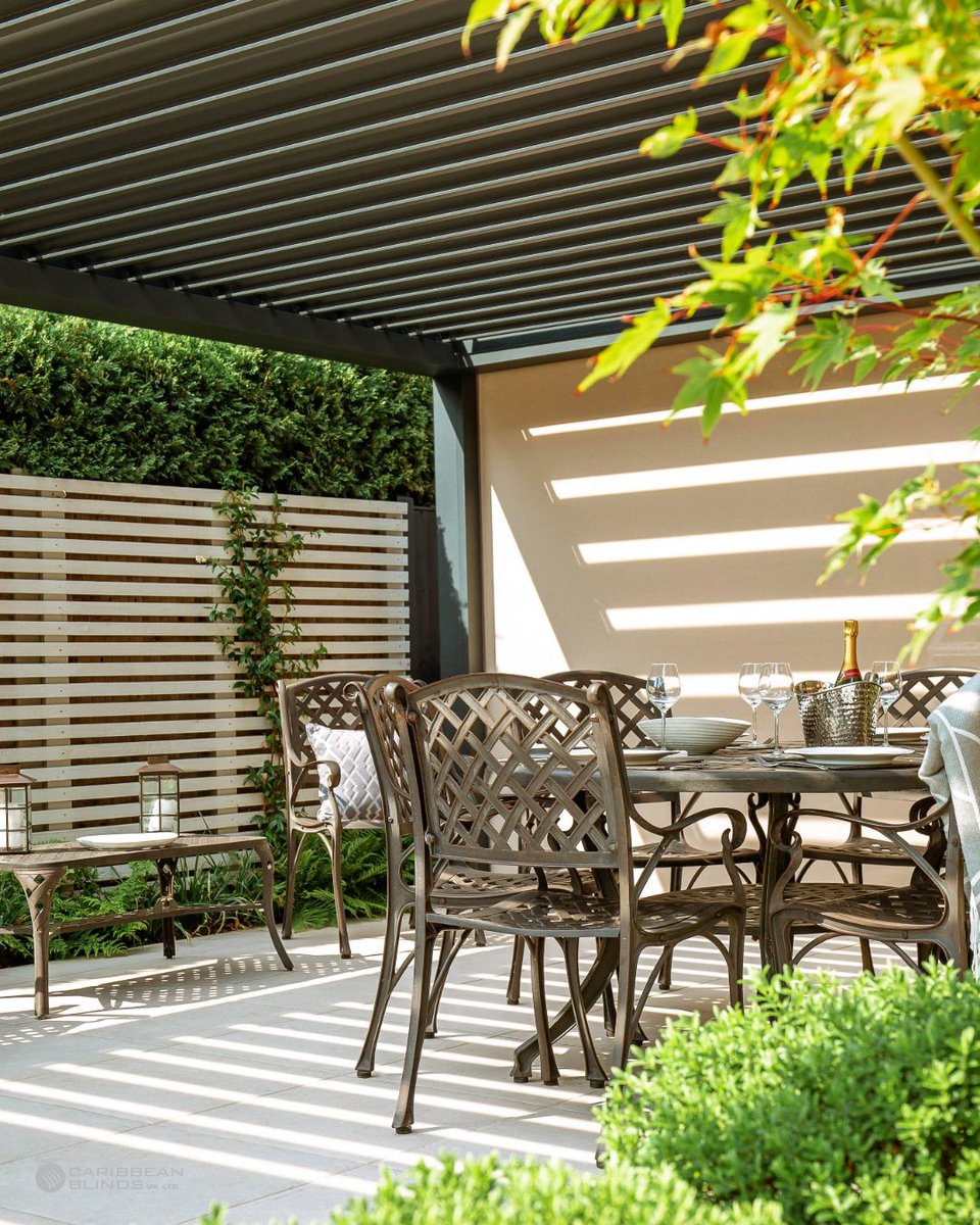 cbsolarshading's tweet image. The Summer Bank Holiday weekend is here, a great opportunity to enjoy your outdoor space ☀️Whether it’s a relaxed BBQ, a summer gathering with friends, or simply time to unwind in the fresh air, making the most of these moments is what outdoor living is all about