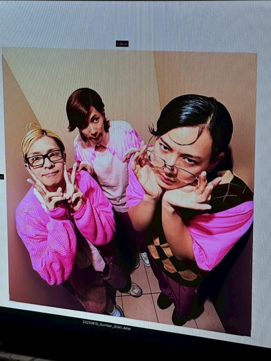 Ruu on X: 変なおじ様好きです💜❤️🩵パパ活させてくださいてかさせてくださいお金だけ払うので  様子も見た目もおかしいのに、見てるとジワジワと感動してくるの何でだろう🥺 これからもずーっとこのままでいてね🪽🫧👽🩷 Number_i  平野紫耀_Instagram ...