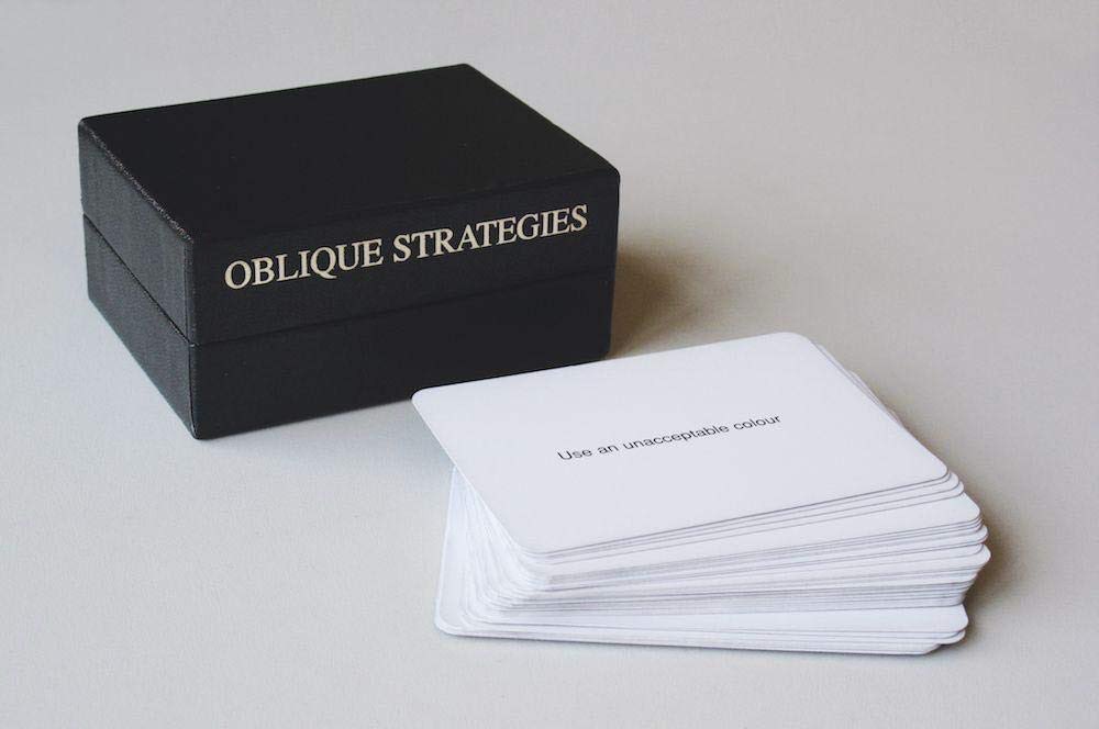 各劇場では、Oblique Strategiesが数量限定で販売が決定！ ブライアン