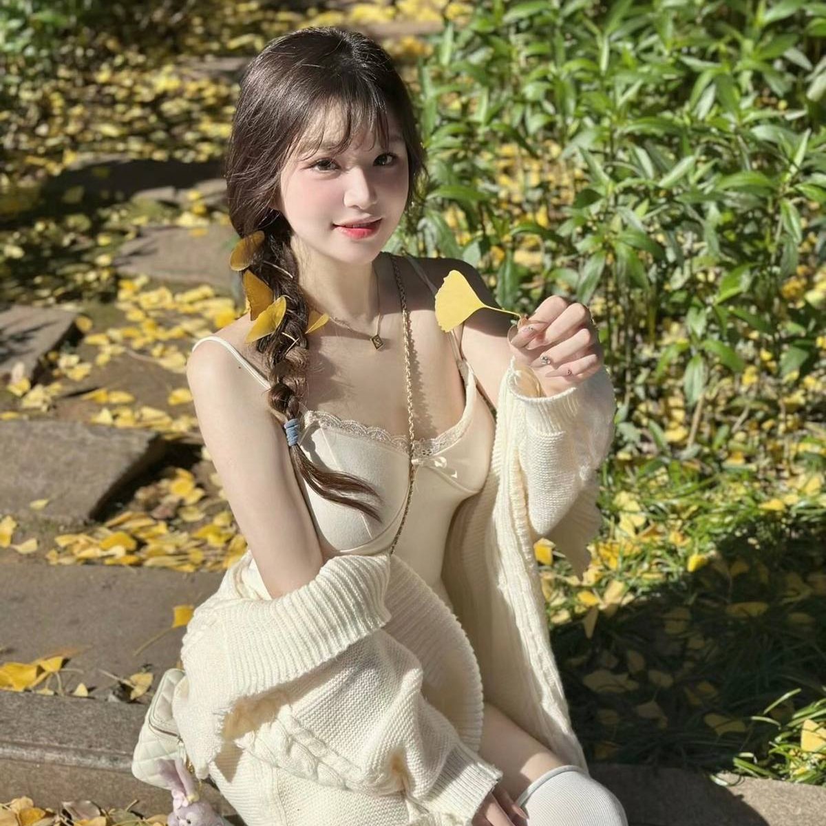 Thục Quyên Nữ streamer đang hót nhất lúc này 😚