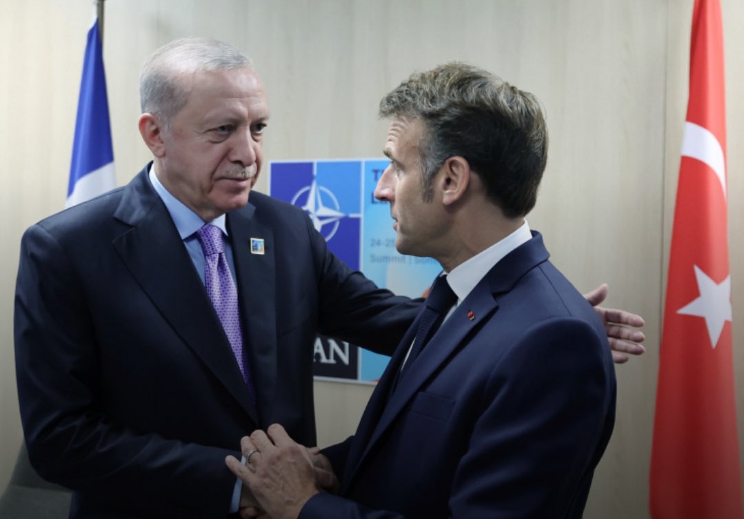 SamuelJsdv's tweet photo. Very important 🇫🇷🇹🇷🇪🇺 exchange between @EmmanuelMacron & @RTErdogan 👇

✅ #SupportUkraine 🇺🇦🇪🇺
✅ #BlackSeaSecurity 🇷🇴🇧🇬🇹🇷🇺🇦🇬🇪🇪🇺
✅ #SupportPalestine 🇵🇸 
✅ #Armenia #Azerbaijan 🇦🇲🇦🇿 
✅ #Caspian #OpenCorridors #Iran 🇮🇷
✅ #India 🇮🇳, #China 🇨🇳 #Russia 🇷🇺 
✅ #Military & #Security 🇪🇺💶🚀☢️

“This is a relationship between Europe’s last strategically autonomous regional powers. Up until recently they were all competition, but recently some very significant changes have taken place. It’s more structural” said a #French 🇫🇷🇪🇺 diplomat.

“The two leaders haven’t always had the easiest of interpersonal relationships. Like father and son, there is tension but also deep mutual respect. They both know what their cooperation could lead to, but also how fragile the situation has been in the past. There’s a vision” said a #Turkish 🇹🇷🇪🇺 diplomat.

Please read my comments below on 🇫🇷🇹🇷🇪🇺 relations over the past two years for context, including on #French 🇫🇷 intelligence sector usage of my analysis👇

🔗https://t.co/VJh8p0NIHl…

🔗 https://t.co/VJh8p0NIHl…

🔗 https://t.co/VJh8p0NIHl…

🔗 https://t.co/VJh8p0NIHl…

🔗 https://t.co/VJh8p0NIHl…