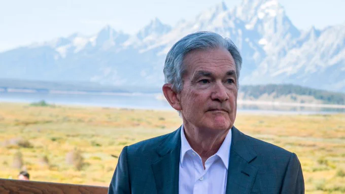 🔴BLOCKCHAIN D: "Powell in Azione: La Federal Reserve Rivede la Politica Economica"