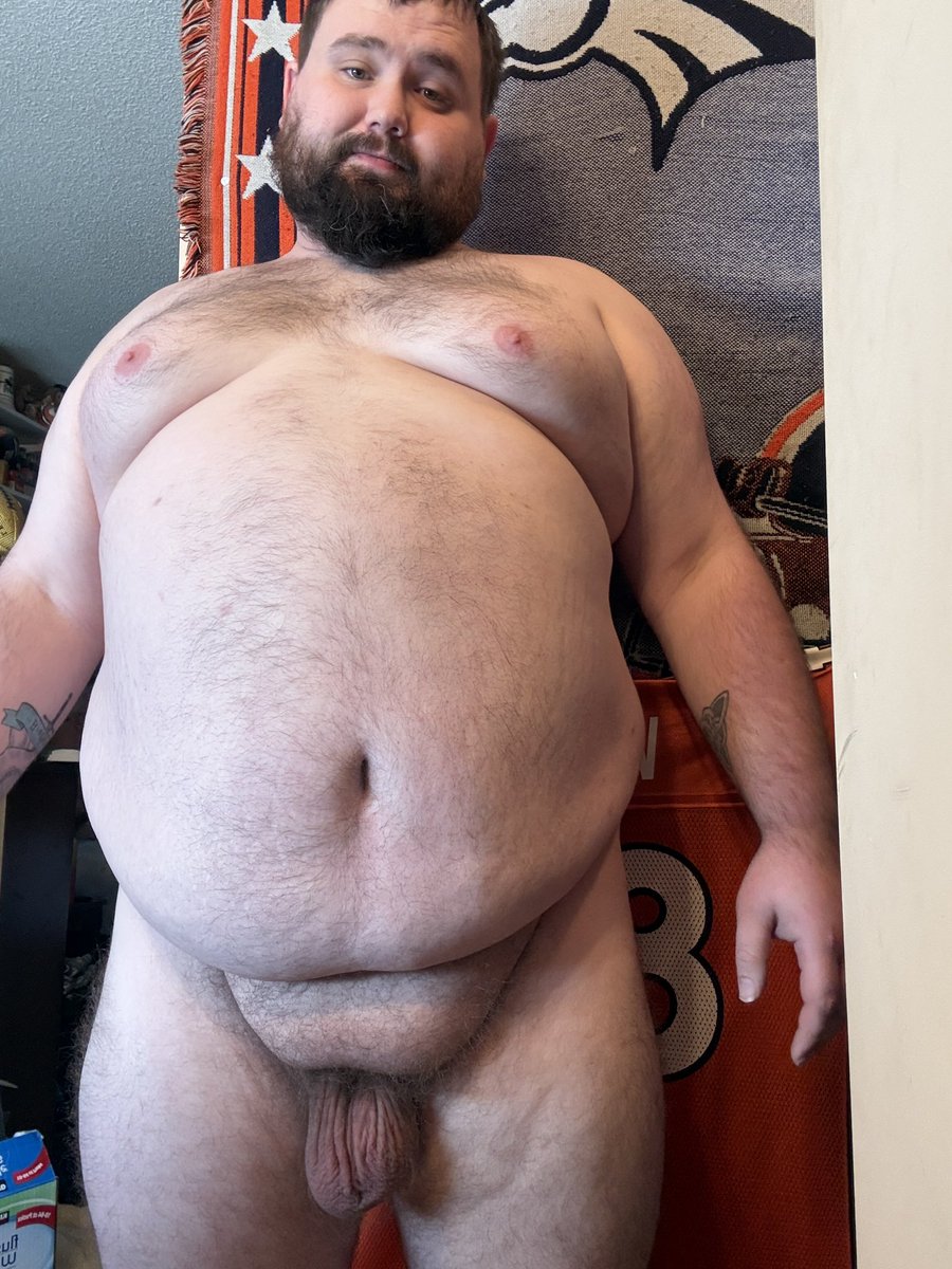 The_Cub_Riley's tweet photo. @beefy_guys @beefy_butts @beefy_loads @beefy_bellies @ColorfulCub https://t.co/nc8Dmp8IU1