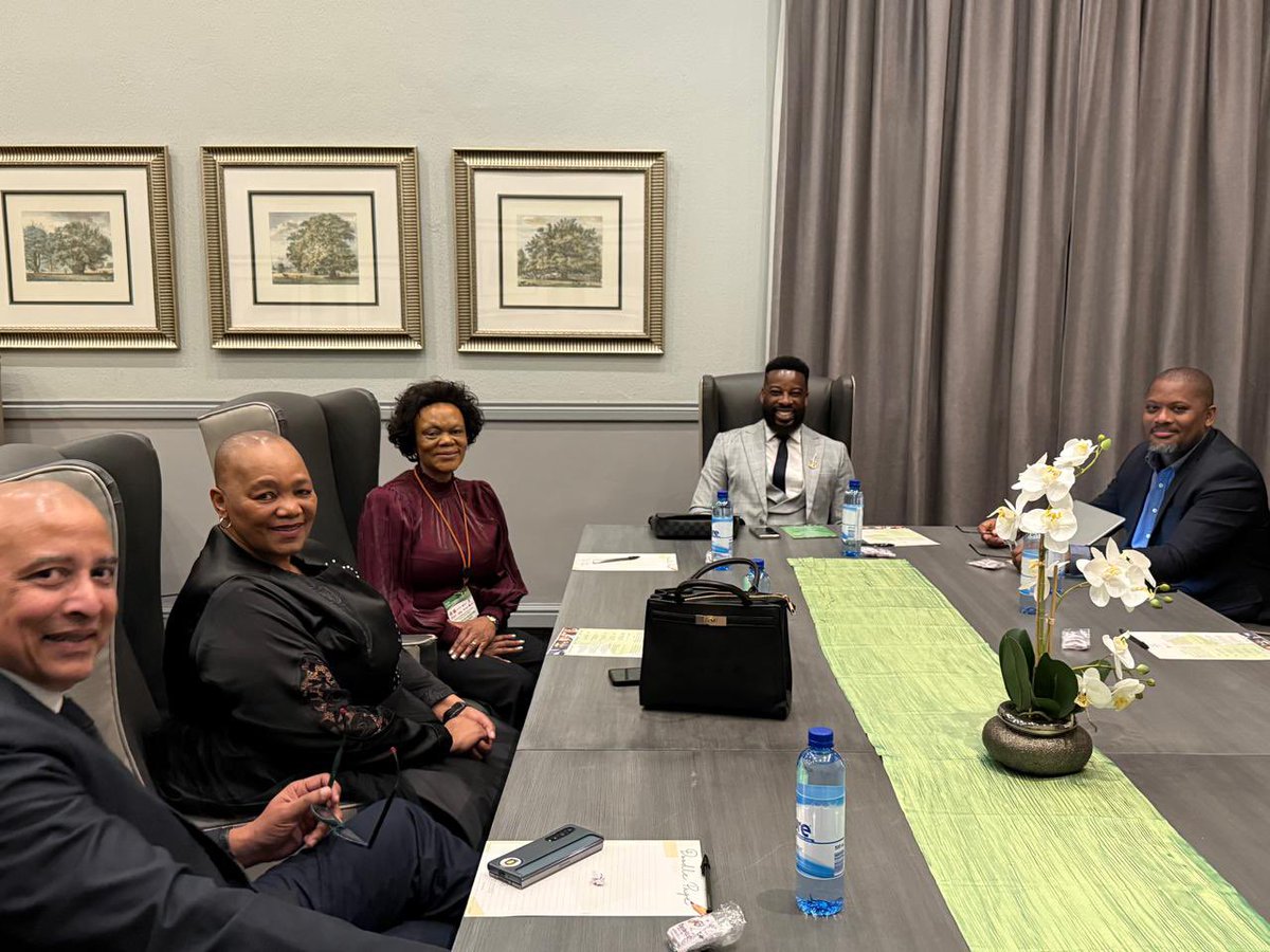 PanSALB's tweet photo. PanSALB Chief Executive Officer, Mr Lance Schultz delivered the keynote address at the inaugural Linguistic Society of South Africa (LSSA) conference gala dinner. The work of PanSALB and the LSSA, are instrumental in advancing linguistic research, education, and advocacy. https://t.co/bjZFM2ZFrq