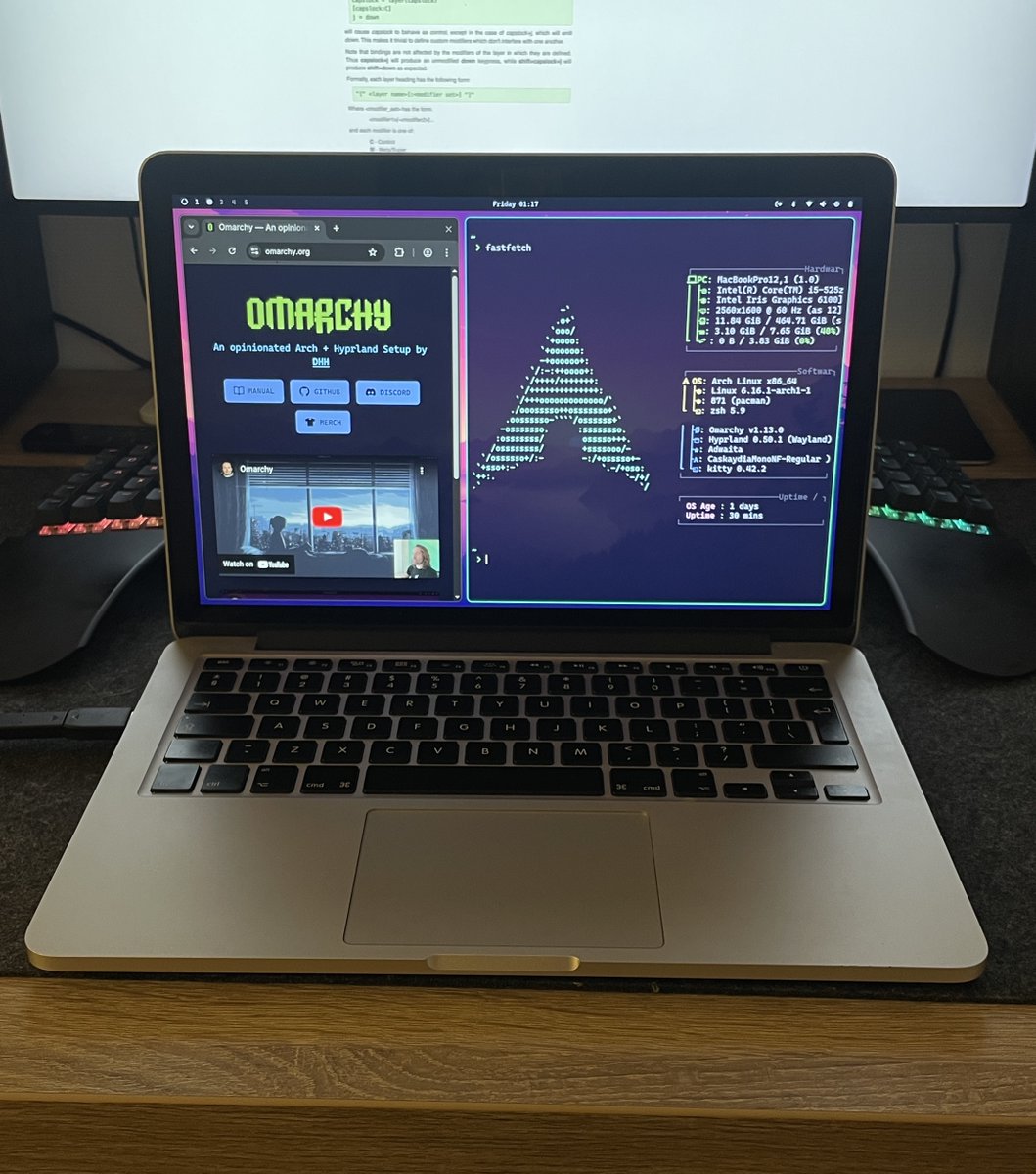 kulik_wojciech's tweet image. I finally figured out what to do with my old MacBook with Intel CPU!

#Omarchy #ArchLinux #Apple