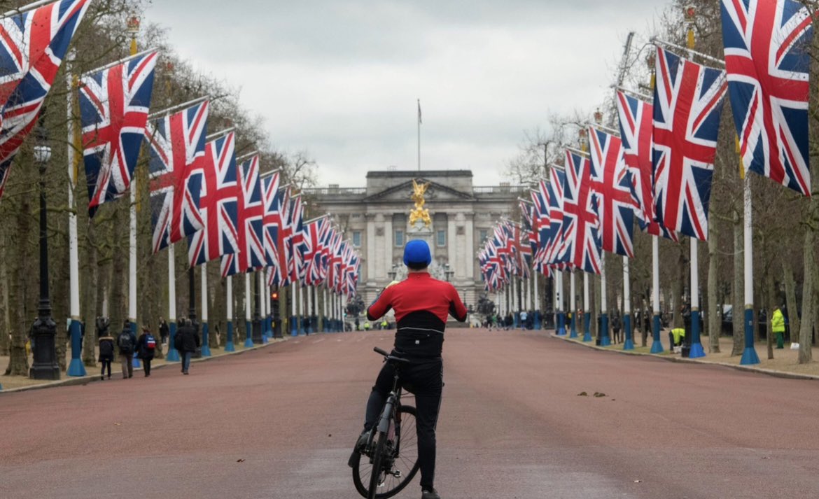 SuzanneEvans1's tweet image. The extremists are the ones who are demanding Union and English flags be taken down, not those putting them up. #RuleBritannia