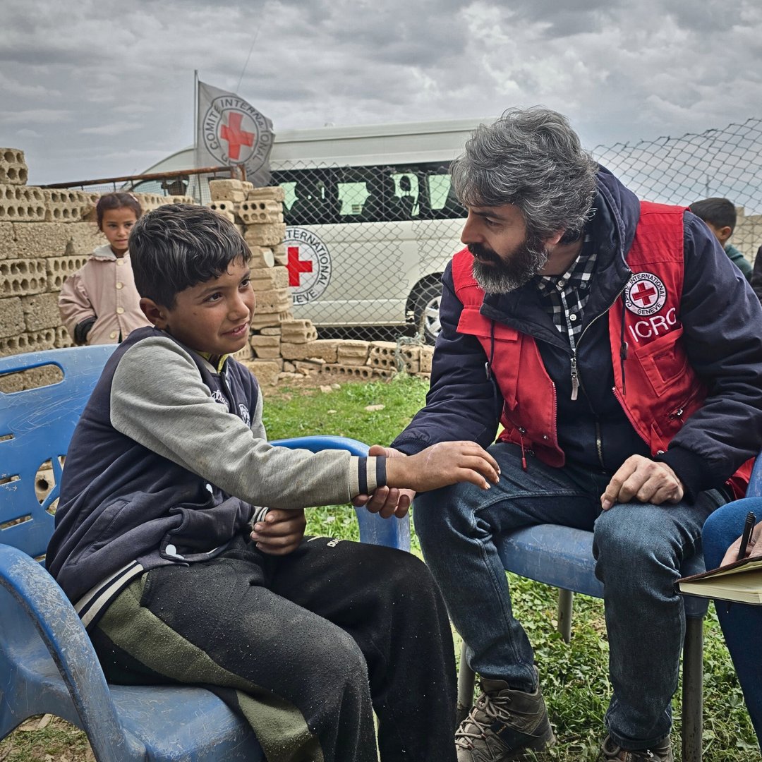 My last day of posts from Syria.

Before joining the ICRC, I spent 15 years in the British Army. It sounds odd, but you’re more sheltered in the military: in the ICRC you see how conflict affects civilians.

📸12 y/o Youssef was injured by a piece of ordnance he was playing with.