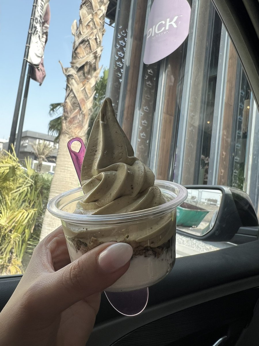 Drdinamo's tweet photo. August Dump.. 👧🏻🍦🥤🎂 https://t.co/cAidhb7Msb