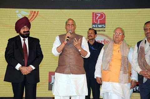 Sakshi61200837's tweet photo. #SEBI #PACL #Black_Day धुआँ जो कुछ घरों से उठ रहा है
न पूरे शहर पर छाए तो कहना
निवेशकों की मेहनत की कमाई वापस करें।
#Black_day
@sebi
@aajtak
@narendramodi
@aso_aiso @RahulGandhi @INCIndia @AmitShah @rajnathsingh @drnarottammisra @nsitharaman https://t.co/QCjcMujNXK