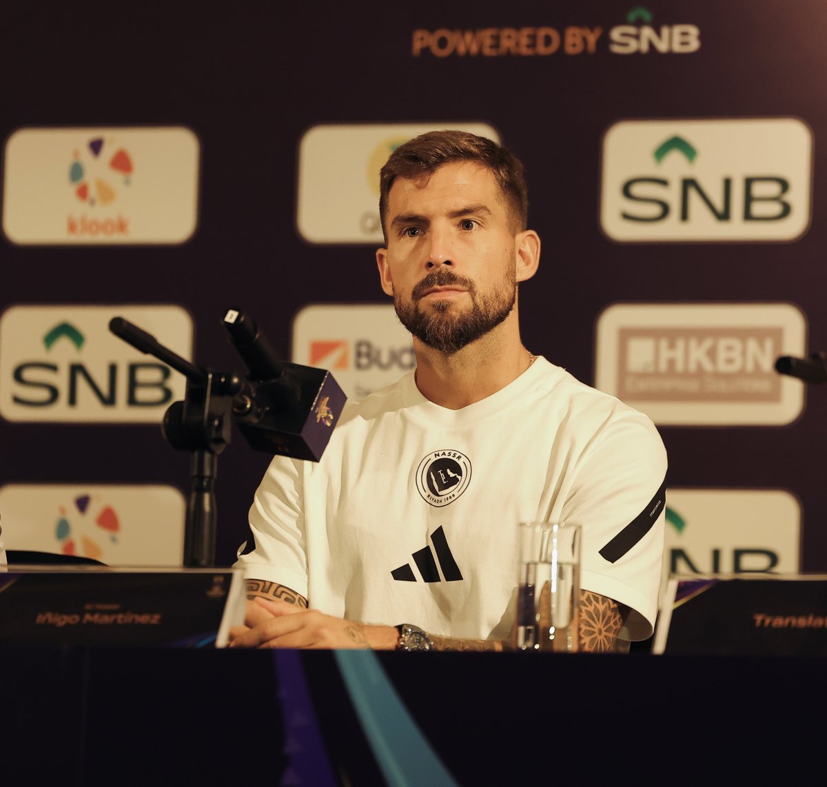 " لو ظهرنا متحدين ولعبنا بروح قتالية مثل المباراة الماضية فإننا سننتصر "

نجمنا إينيجو مارتينيز يتحدّث في المؤتمر الصحفي 🎙️
#النصر_الاهلي | #النصر_في_هونغ_كونغ