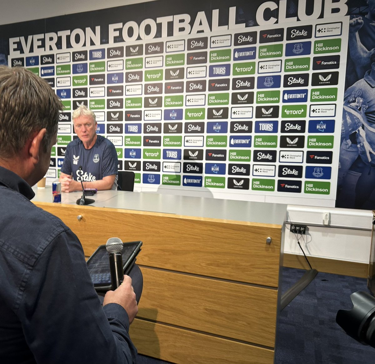 Phil Munns tweet media