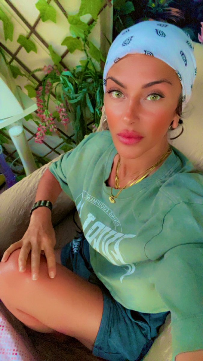 Sessiz ol büyük oyna ✌️✌️✌️