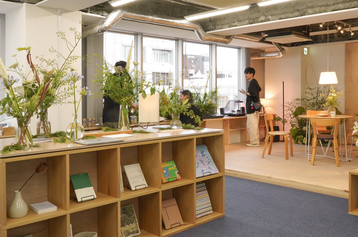 先月完成した、mui Labの
東京支社の様子をお届けします！

東京・青山にオープンした新拠点には、
京都本社と同じくショールームを併設🏠

mui Labの製品や世界観を、
体験していただける空間になっています。