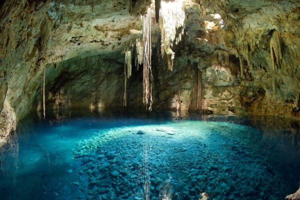 💧 Sabies que sota Barcelona corre un riu subterrani tan potent que els pescadors el noten mar endins els dies de pluja? 🐟 Segueix aquest fil per descobrir una llegenda fascinant! 👇 #Barcelona #Llegendes #SantaEulàlia #Catalunya