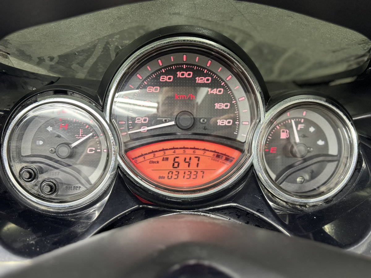 YAMAHA T-Max 560cc 2010/2025 гаальтай сайхан унааг сайн эзэнтэй болгомоор байна 📞91949494