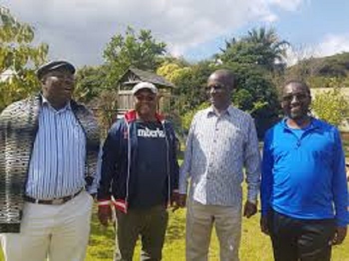 Saka G40 ne Gamatox zvakangopera?
Big heads &amp; louder mouths when they were looting.