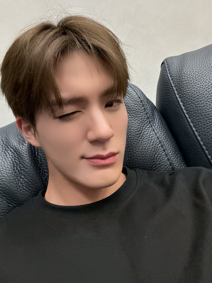 babygirl jeno ♡ tweet media