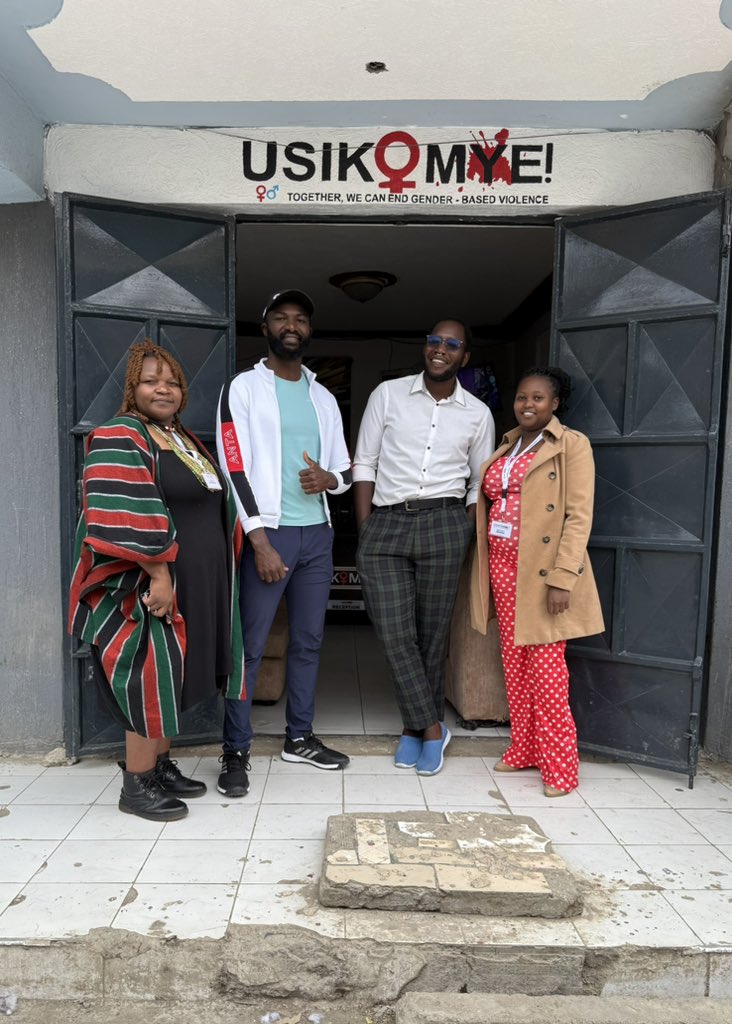 dennis ombachi OLY (@ombachi13) on Twitter photo Sat on <a href="/NjeriWaMigwi/">Njeri Wa Migwi™</a> chair at Usikimye to feel what’s like being her for a day and the weight was too heavy. Respect to her team and the work they carry daly 🖤 🖤 Sat on <a href="/NjeriWaMigwi/">Njeri Wa Migwi™</a> chair at Usikimye to feel what’s like being her for a day and the weight was too heavy. Respect to her team and the work they carry daly 🖤 🖤