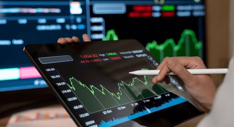 CryptoDefiLord's tweet photo. You can’t learn and dedicate your time to trading for 1 year and not see result. 

Trading is the only skill even a dullard can excel easily in. You don’t have to be brilliant to learn trading. 

I have seen many people that trading changed their lives and they keep pushing for you to know it, but you are busy in Geh Geh live listening to nonsense. 

Have you ever sit down and think about your life. Ask yourself where do I want to be in 5 years time? You can’t be joking around online in your 30s and 40s. 

You can’t keep begging for handouts in your 30s. Use 1 year to LEARN A SKILL that can settle you for life. 

Don’t ask me to teach you because I am more of a marketer. Everything you need is on YouTube. You can also make do of AI. All is free. You can also pay a mentor to guild you. 

Ensure your mentor is good because a blind man can’t lead a blind man.