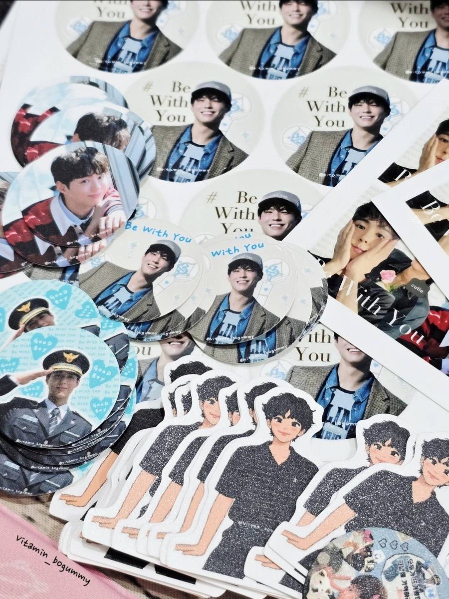 PARK BO GUM 2025 FAN MEETING TOUR [BE WITH YOU] IN BANGKOK 🇹🇭

เราเตรียม Giveaway มาแจกไทยแฟนด้วยค่า มารับกันเยอะๆนะคะ ของมีจำนวนจำกัด หมดแล้วหมดเลยน๊า

💙08/24(SUN) UOB LIVE, EMSPHERE (พิกัดจะแจ้งตอนไปถึงค่ะ) 
💙กระจกพับ (เฉพาะไทยแฟน 🇹🇭)