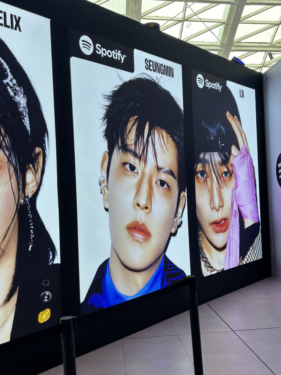 lino_saurus's tweet photo. STAYdium!!! https://t.co/1ffUW0H9LL