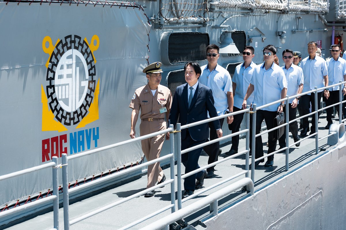 MoNDefense's tweet photo. President @ChingteLai inspected the #ROCN #168thFlotilla today, reaffirming the government’s commitment to increasing the defense budget, improving facilities and benefits, and encouraging the #ROCArmedForces to safeguard our free and democratic way of life. https://t.co/nGqyAmtLdI