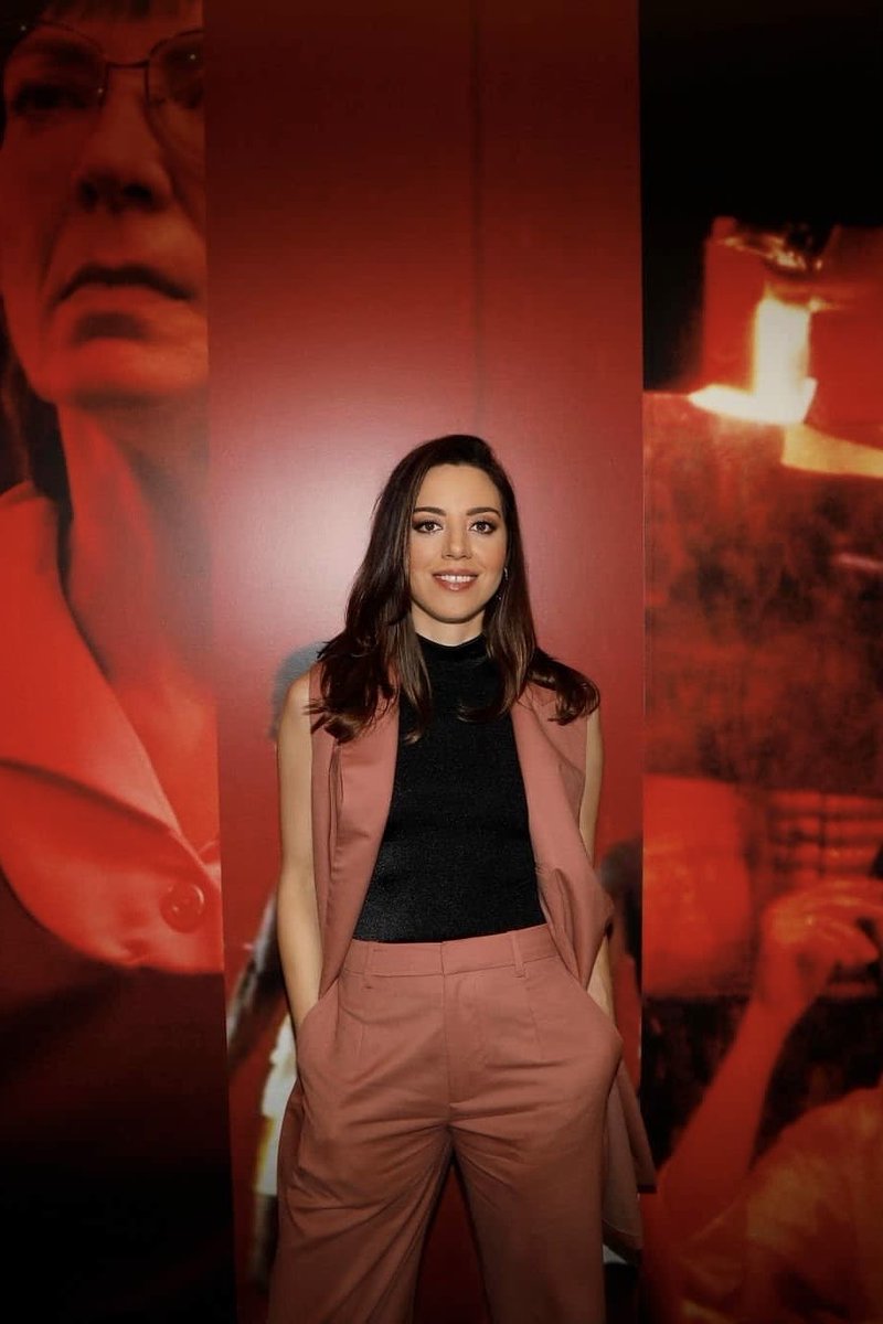 plazasgallery's tweet photo. welcome to aubrey plaza gallery ! 🤎

this is a fan account fully dedicated to aubrey plaza, where you can find old and new pictures, videos, gifs, interviews, and all kinds of media related to her. https://t.co/iP6d8godjk